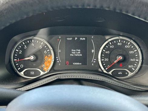 Certified 2018 Jeep Renegade Latitude w/ Advanced Technology Group image 12