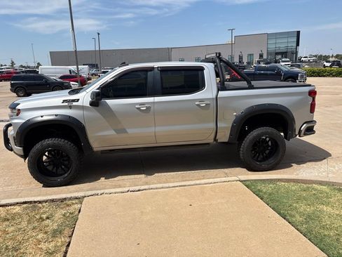Used 2022 Chevrolet Silverado 1500 RST w/ Z71 Off-Road Package AWD/4WD image 4