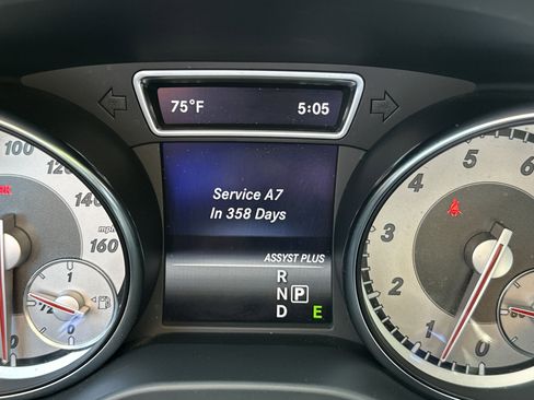Used 2015 Mercedes-Benz CLA 250 image 21
