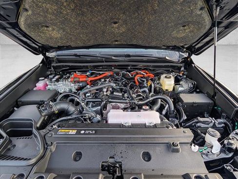 New 2026 Toyota 4Runner Hybrid Platinum image 16