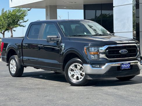 Used 2023 Ford F150 XLT image 2