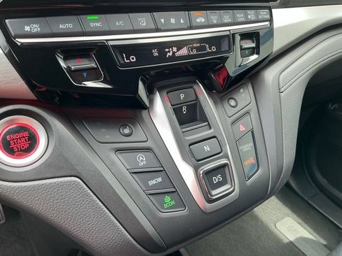 Used 2025 Honda Odyssey Sport-L image 23
