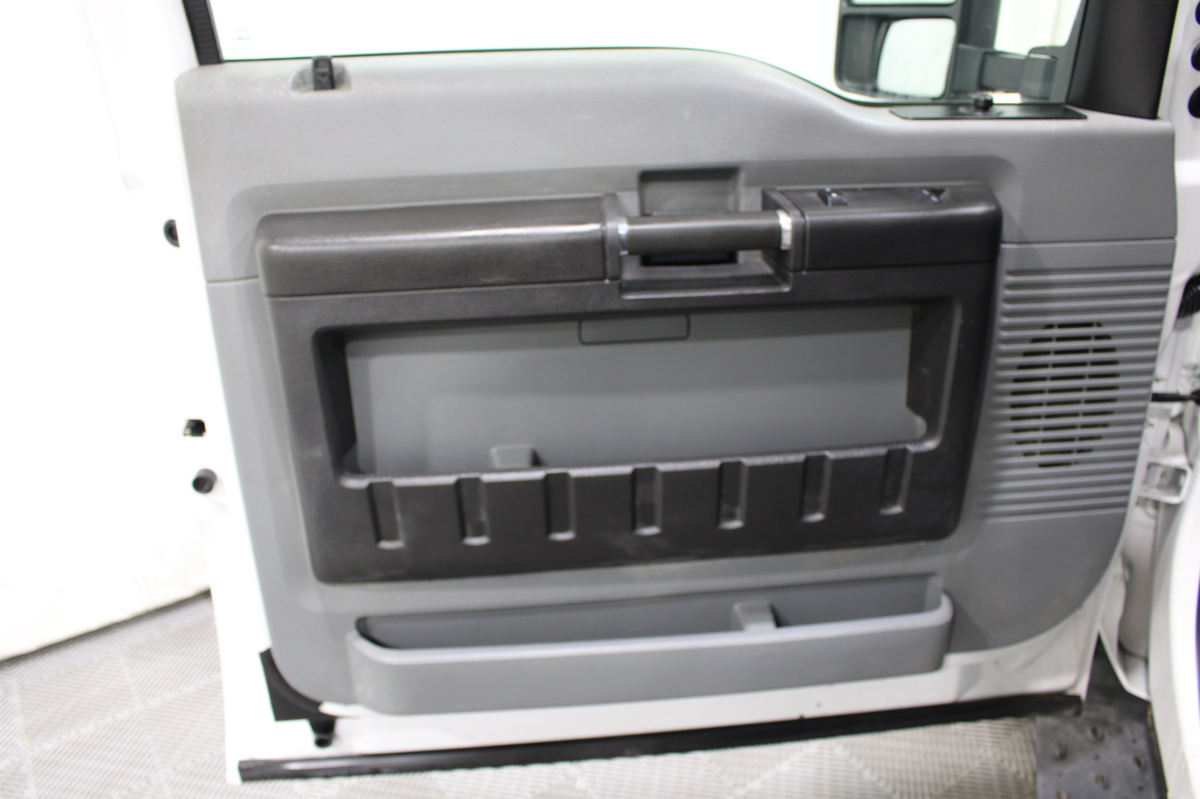 Used 2014 Ford F350 XL w/ Power Equipment Group AWD/4WD image 5