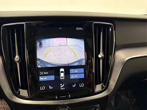 Used 2020 Volvo S60 T5 Momentum image 28