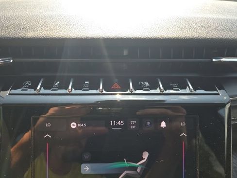 Certified 2025 Jeep Grand Cherokee Laredo X AWD/4WD image 24