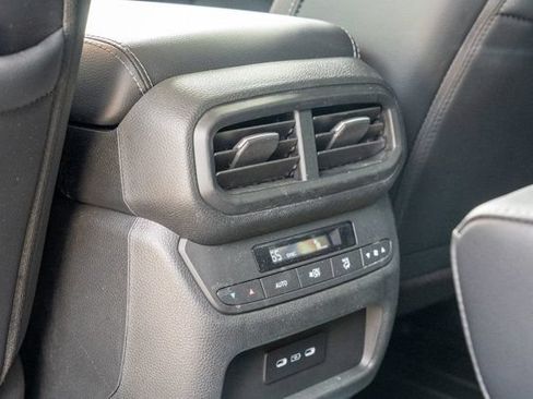 Used 2024 Honda Pilot Touring image 48