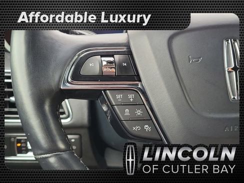 Certified 2022 Lincoln Navigator L Reserve w/ Monochromatic Package image 22