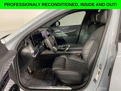 Used 2024 BMW 760i xDrive image 7