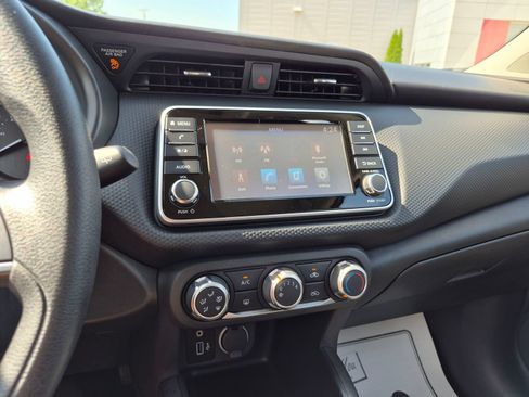 Certified 2025 Nissan Kicks Play S FWD image 20