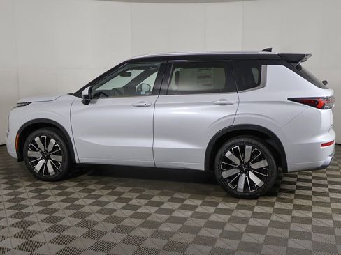 New 2026 Mitsubishi Outlander SEL AWD/4WD image 18