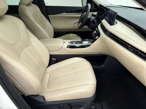 Used 2024 INFINITI QX60 Pure FWD image 24