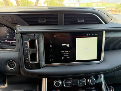 Used 2023 GMC Yukon Denali AWD/4WD image 26