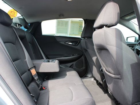 Used 2024 Chevrolet Malibu LT image 29