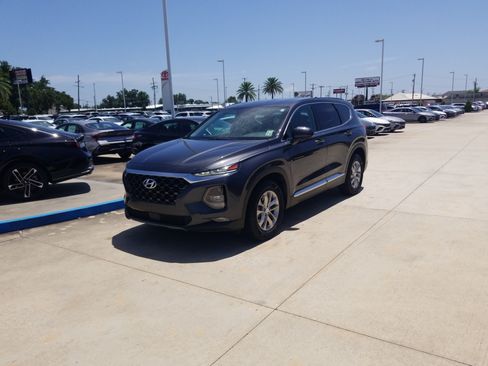 Used 2020 Hyundai Santa Fe SEL FWD image 3