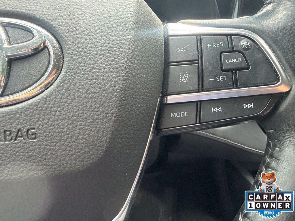 Used 2021 Toyota Highlander LE FWD image 20