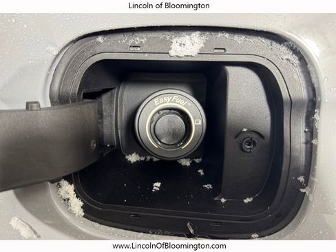 New 2026 Lincoln Nautilus Premier w/ Equipment Group 102A image 23