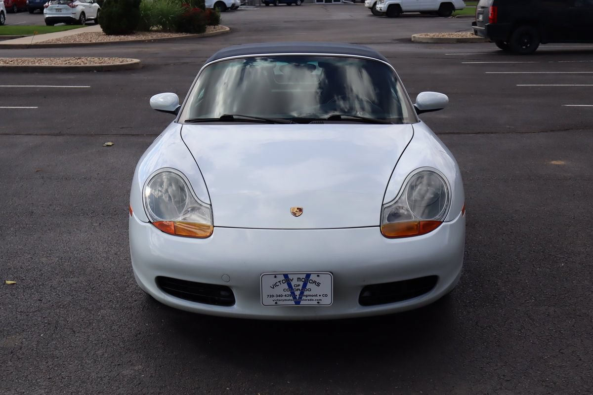 Used 1999 Porsche Boxster RWD image 25