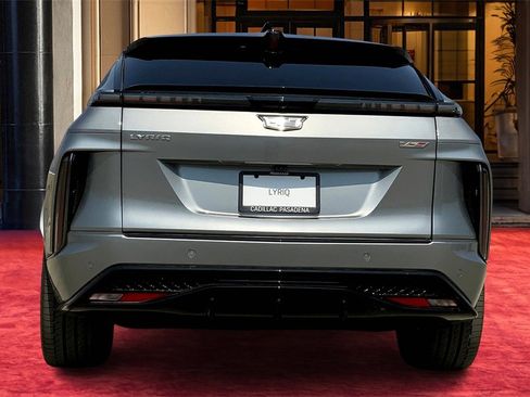 New 2026 Cadillac Lyriq V image 5