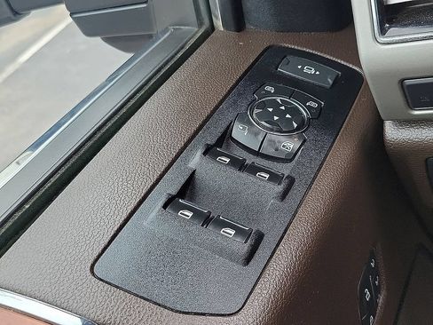 Used 2021 Ford F250 King Ranch w/ King Ranch Ultimate Package AWD/4WD image 14