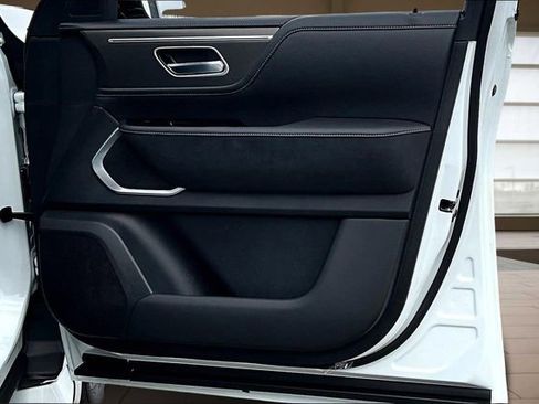 New 2026 INFINITI QX80 Luxe image 24