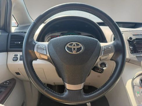 Used 2012 Toyota Venza XLE FWD image 21