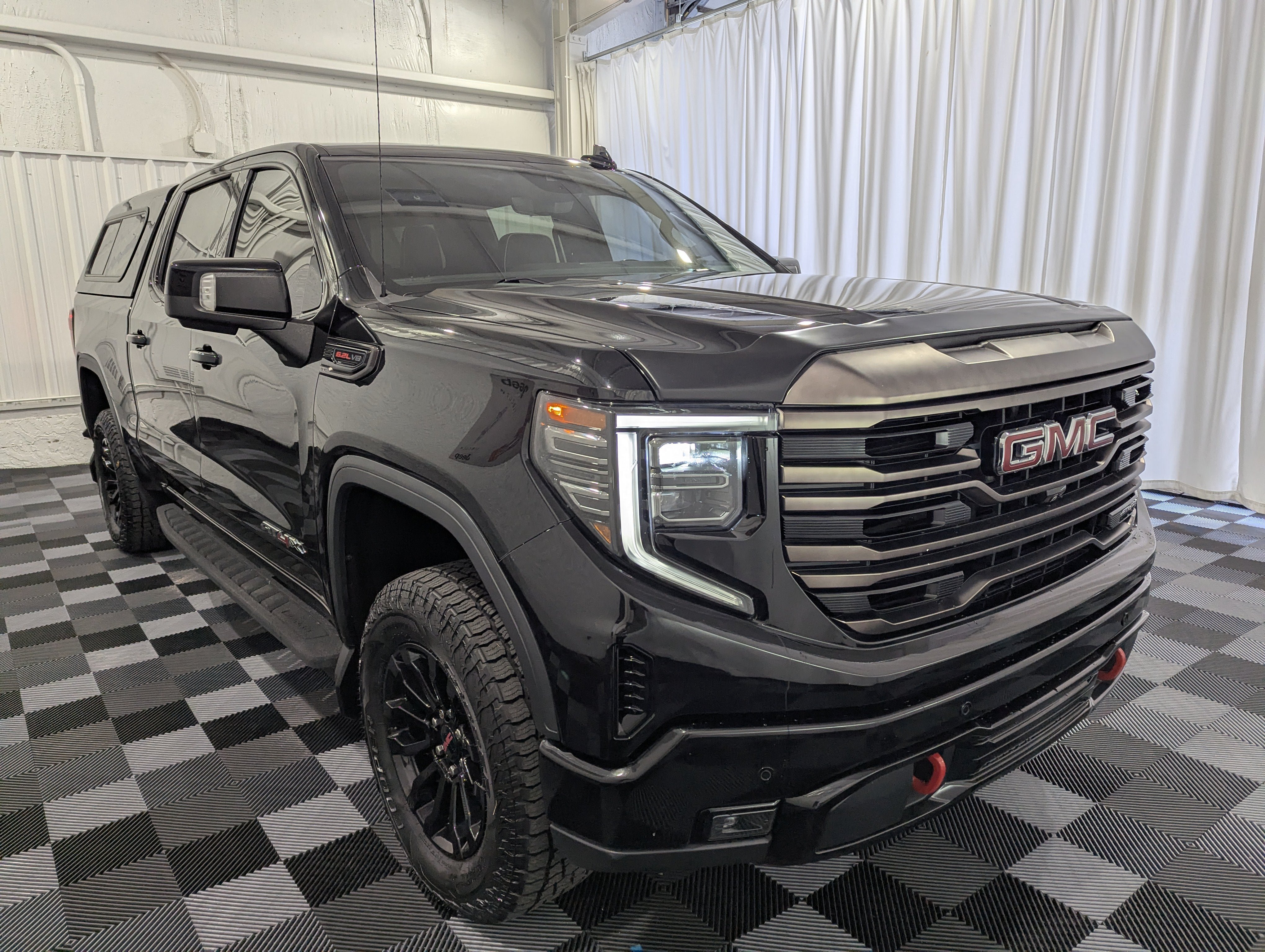 Used 2022 GMC Sierra 1500 AT4X AWD/4WD image 5
