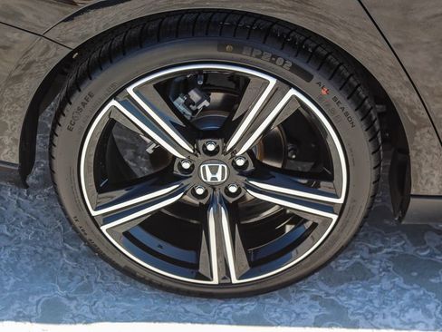Certified 2023 Honda Accord Sport image 9