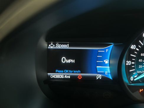 Used 2024 Ford Edge SEL w/ Convenience Package AWD/4WD image 10