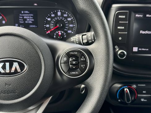 Used 2022 Kia Soul LX w/ Technology Package image 24