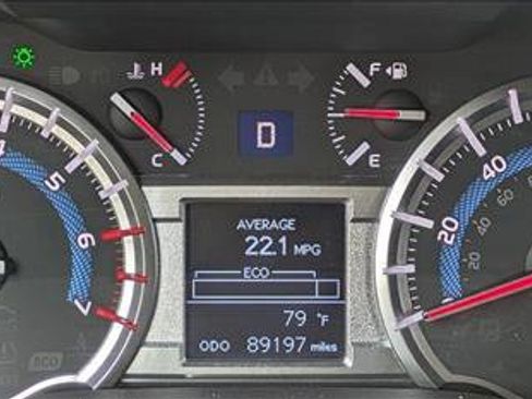Used 2019 Toyota 4Runner SR5 RWD image 11