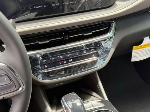 New 2026 Buick Envista Avenir FWD image 30