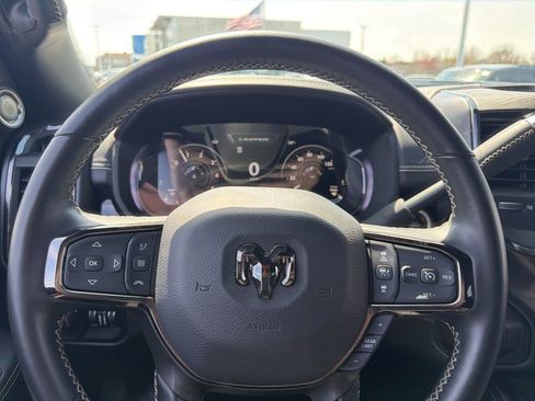 Used 2025 RAM 2500 Limited AWD/4WD image 14