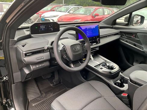 New 2026 Toyota C-HR AWD/4WD image 9