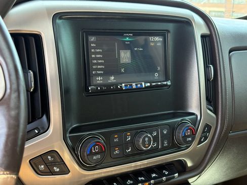 Used 2017 GMC Sierra 1500 Denali AWD/4WD image 18
