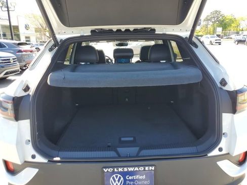 Used 2023 Volkswagen ID.4 Pro S AWD/4WD image 8