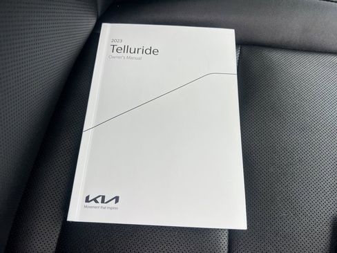 Certified 2023 Kia Telluride S w/ S Sunroof Package image 27