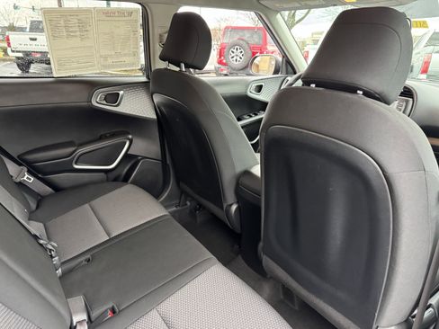 Used 2020 Kia Soul LX image 33