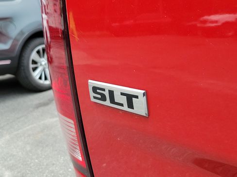 Used 2021 RAM 1500 Classic SLT RWD image 7