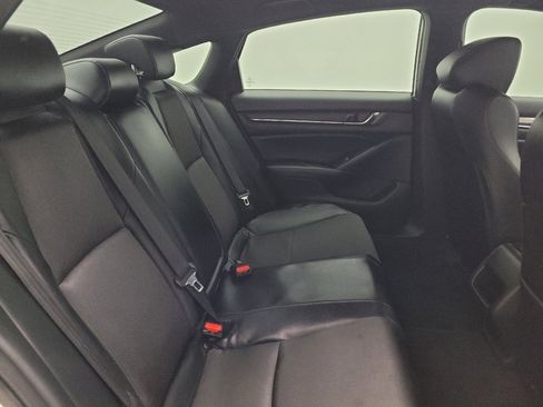 Used 2018 Honda Accord Sport image 19