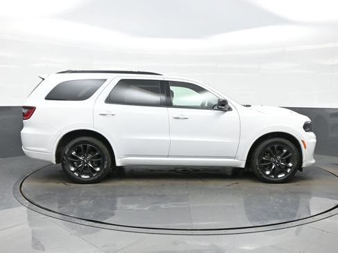 Used 2024 Dodge Durango GT image 7