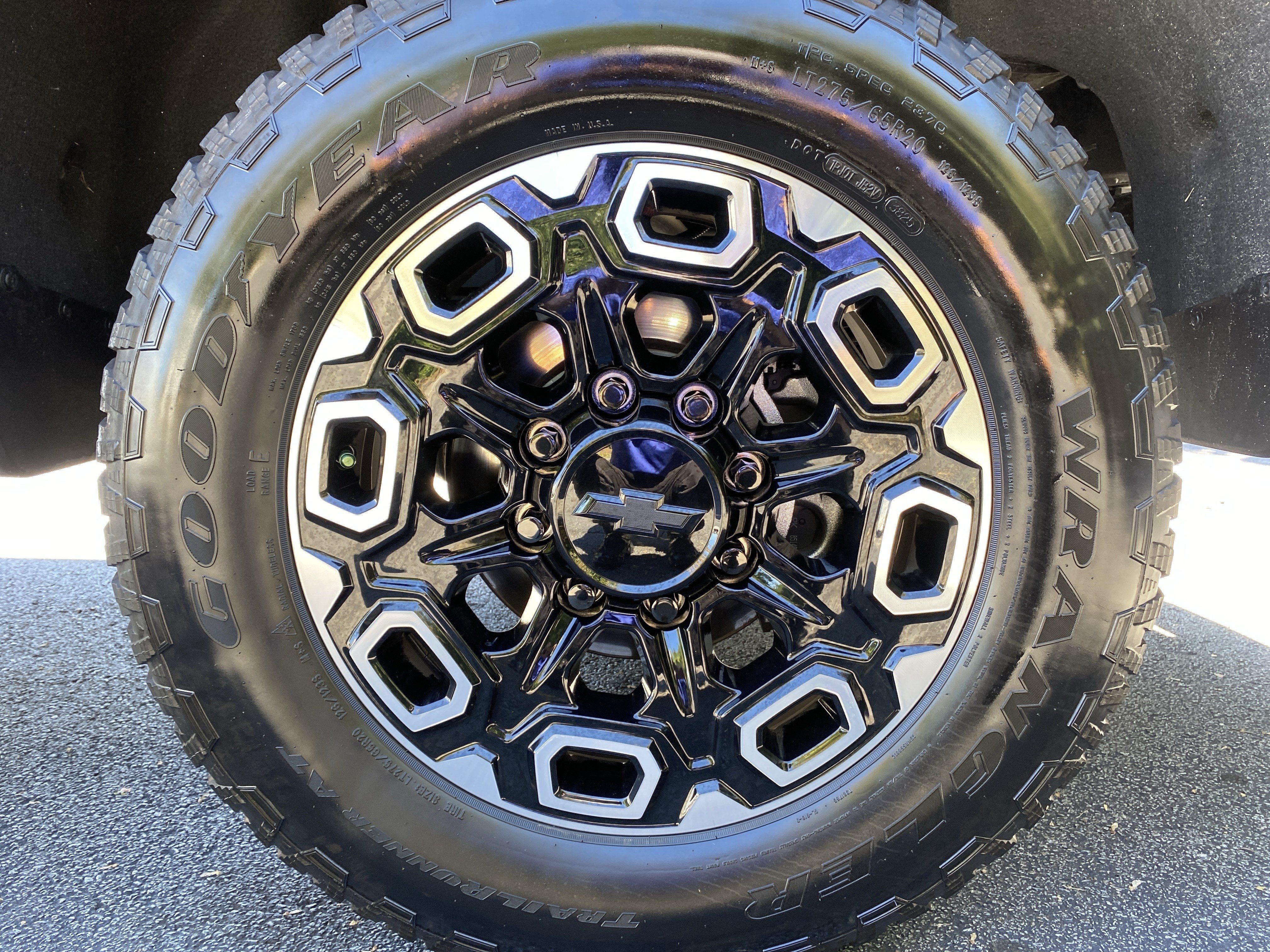 Used 2026 Chevrolet Silverado 2500 High Country w/ High Country Premium Package AWD/4WD image 50