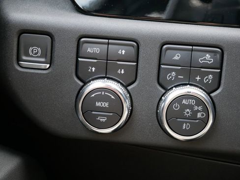 Used 2023 GMC Sierra 1500 SLT w/ SLT Premium Package image 22