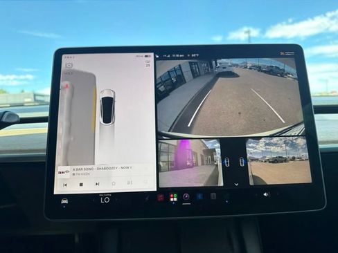 Used 2023 Tesla Model Y Performance AWD/4WD image 27
