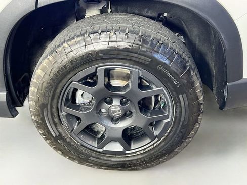 Used 2025 Honda Pilot TrailSport image 34