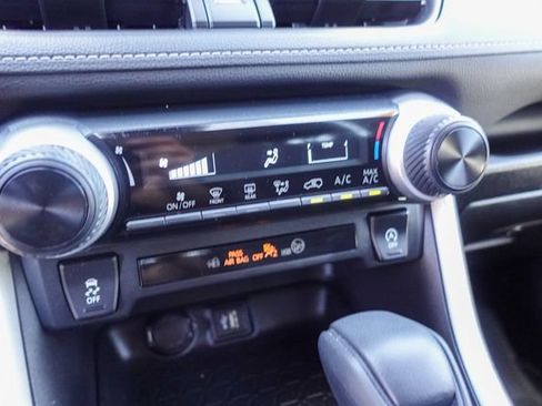 Certified 2023 Toyota RAV4 LE AWD/4WD image 23