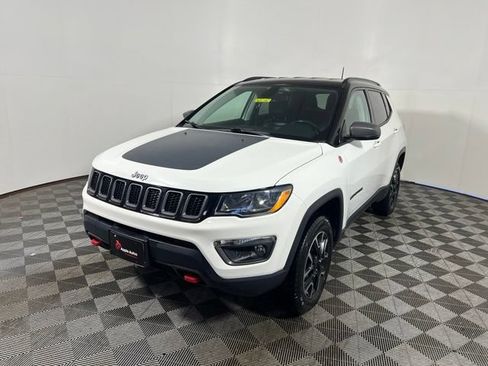 Certified 2019 Jeep Compass Trailhawk w/ Cold Weather Group AWD/4WD image 3