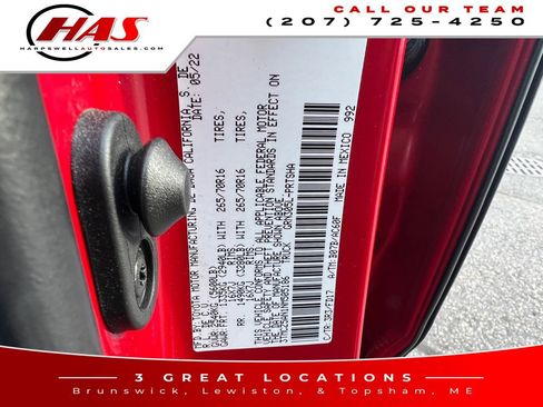 Used 2022 Toyota Tacoma TRD Off-Road AWD/4WD image 17