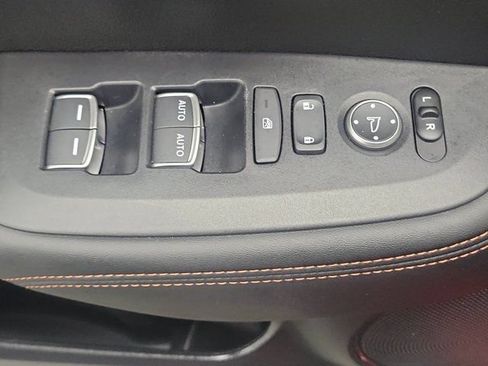 Certified 2025 Honda HR-V Sport image 21