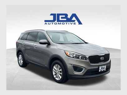 Used 2016 Kia Sorento LX w/ LX Convenience Package