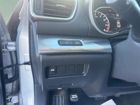 Used 2023 Nissan Maxima SV w/ Floor Mat Group image 16